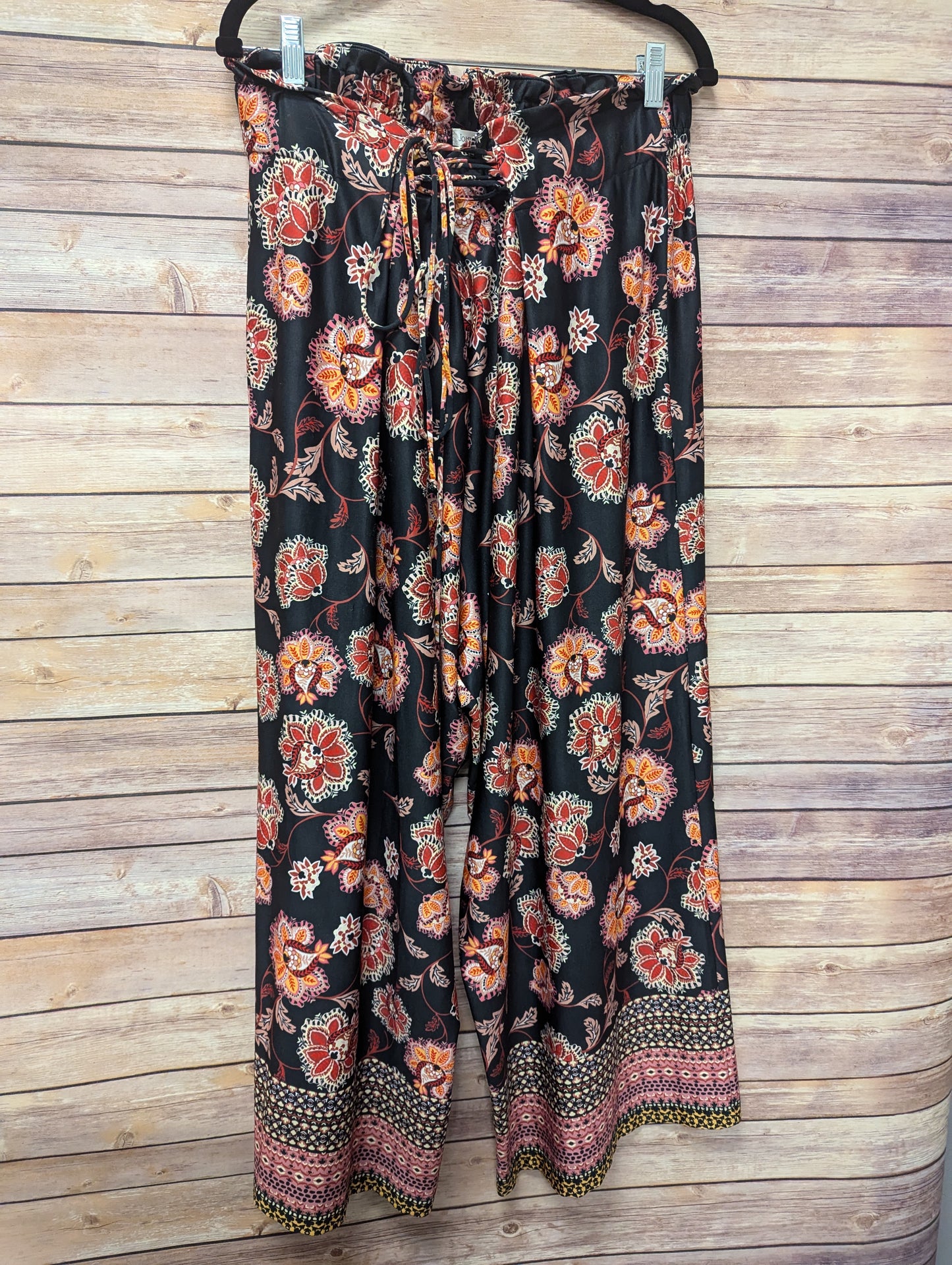 John Paul Richard boho pants. Size 1xl. RS 50. - Scarlett's Riverside Boutique 