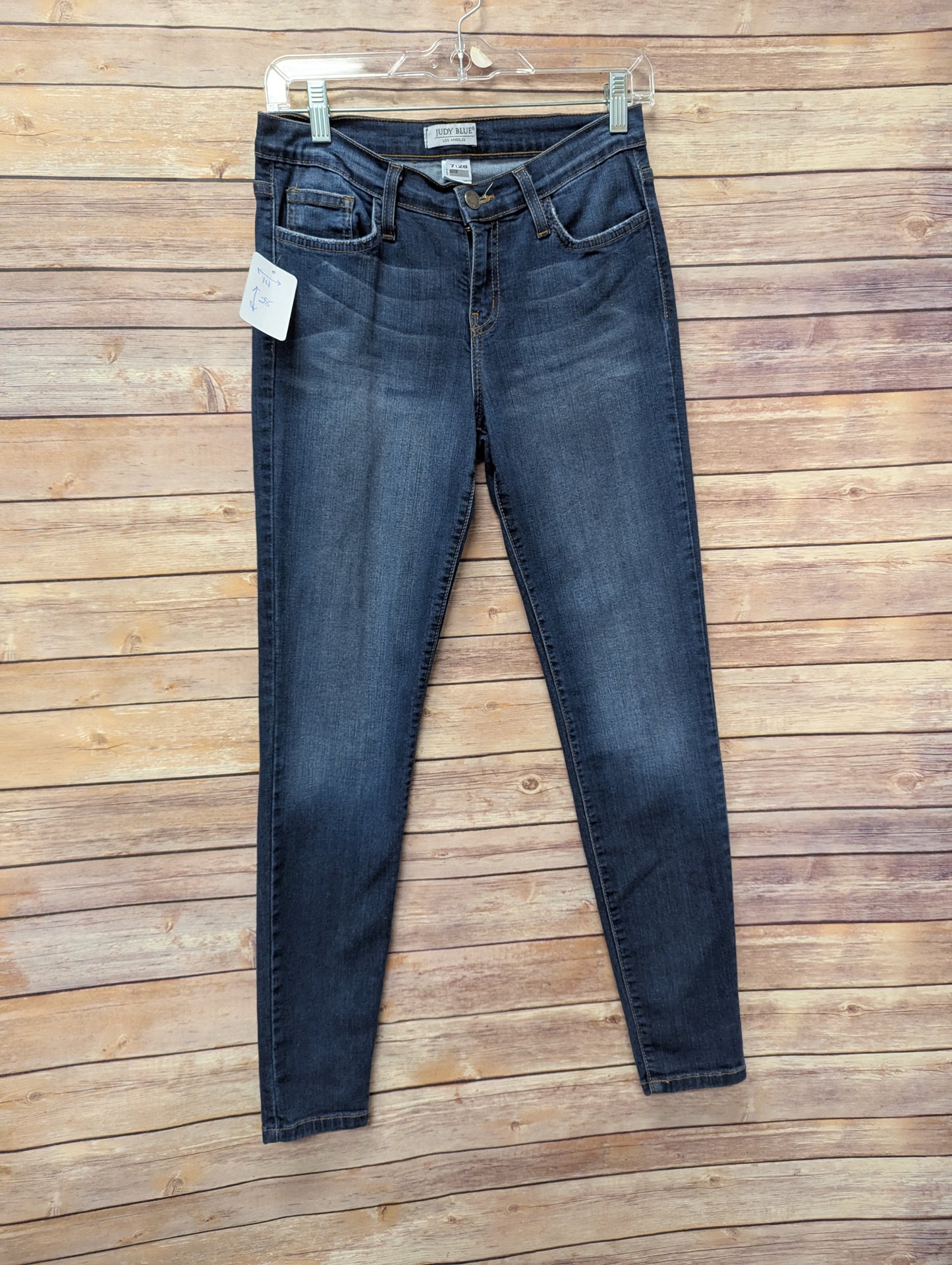 Judy blue straight leg denim jeans. Size 7. Inseam 28"