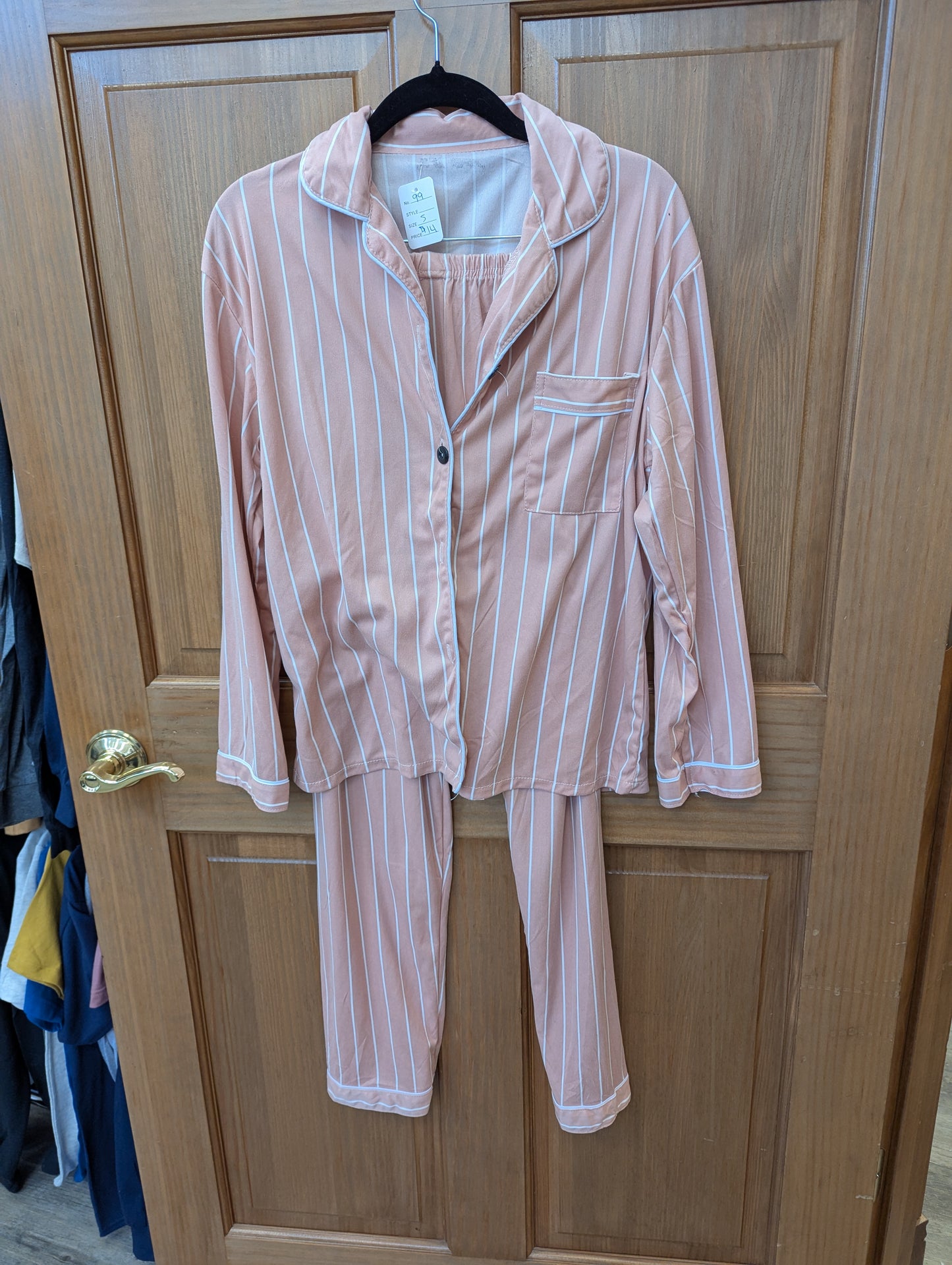 Pink striped PJ set. M/L RS 99