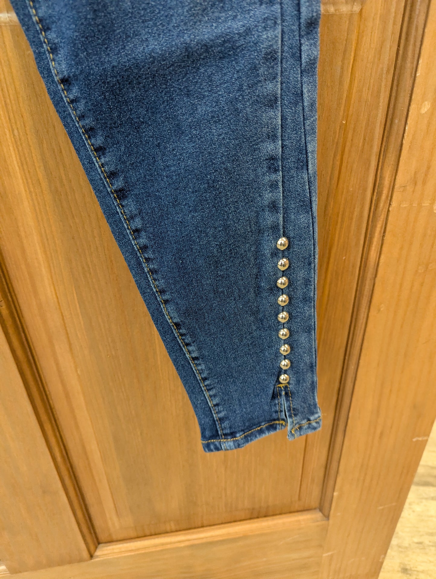 Straight leg, studded accent denim jeans. Size 28" inseam 29"