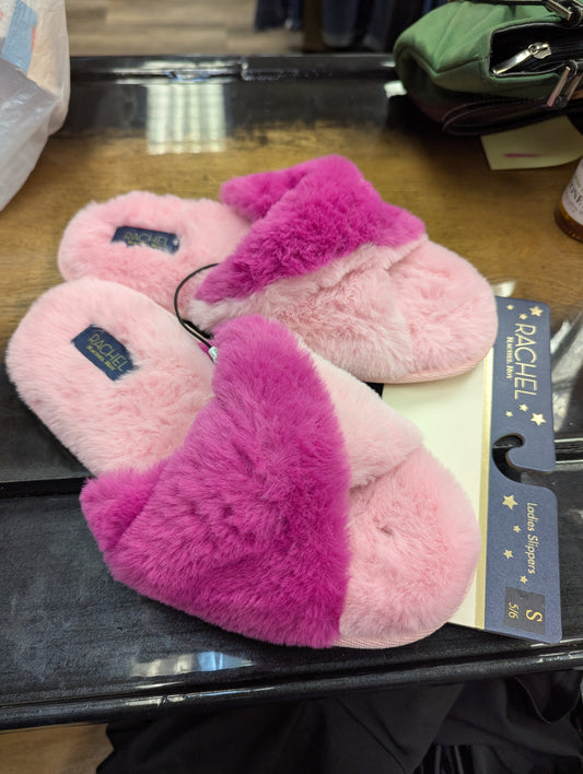 Rachel Roy pink slippers size 5/6. # 97