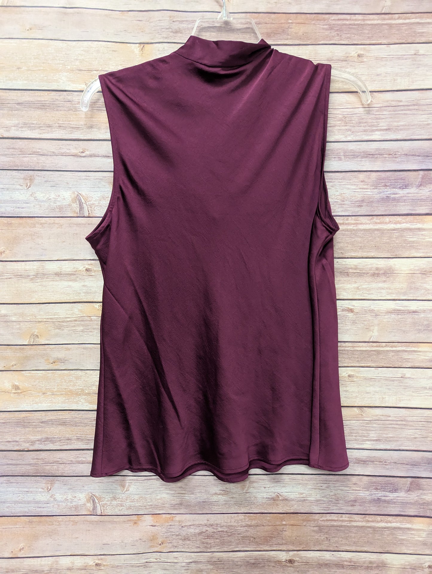 Kasper
Women's Tie-Neck Sleeveless Top. Size XL #97