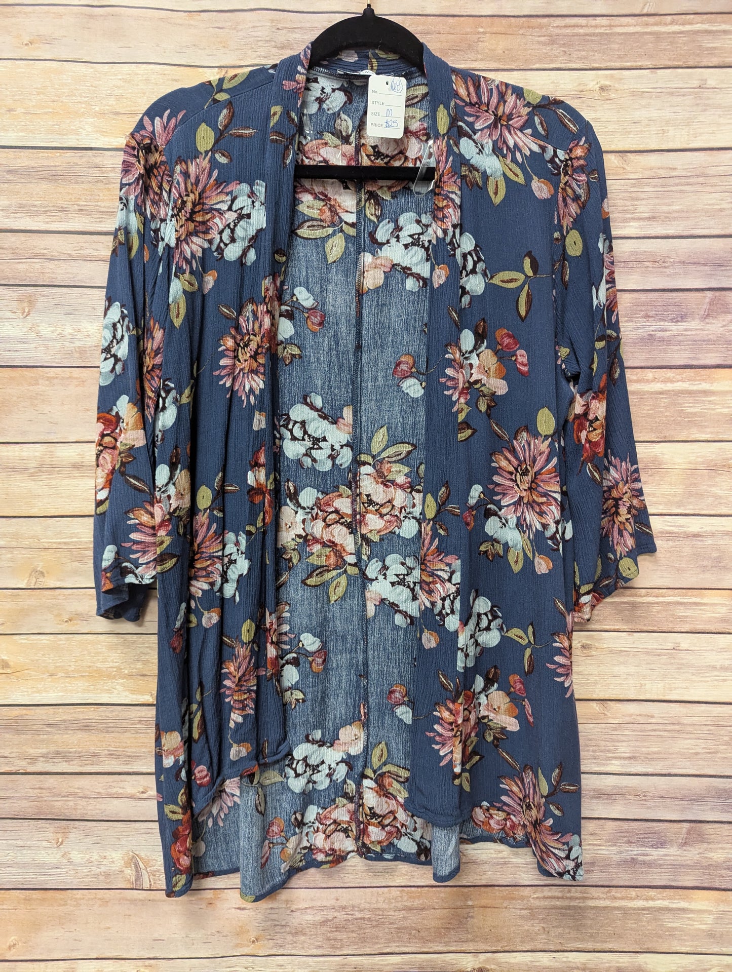 Pink clover floral kimono. Size M. #68