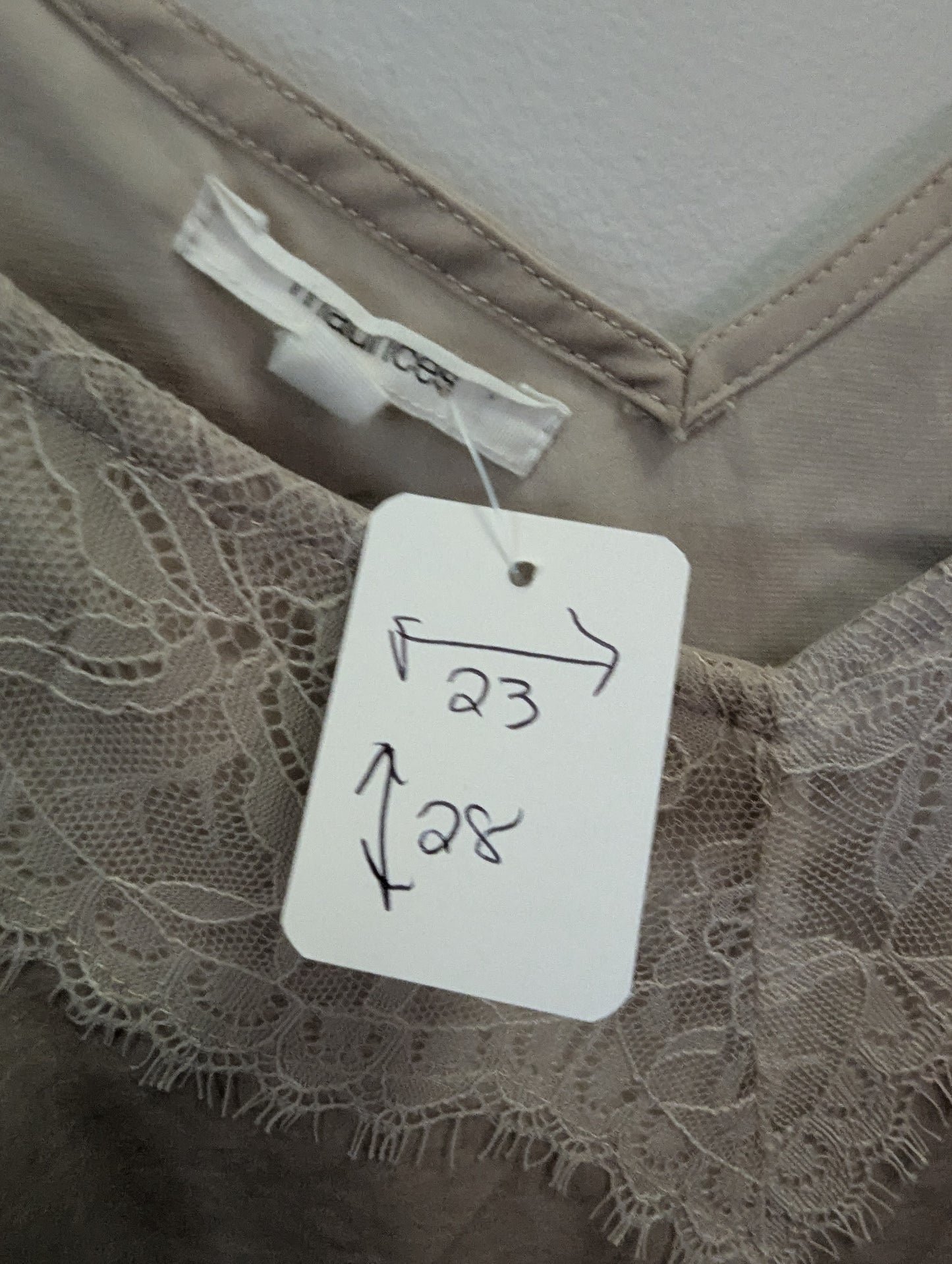 Maurices beige Satin Look Tank Sz XL. #105