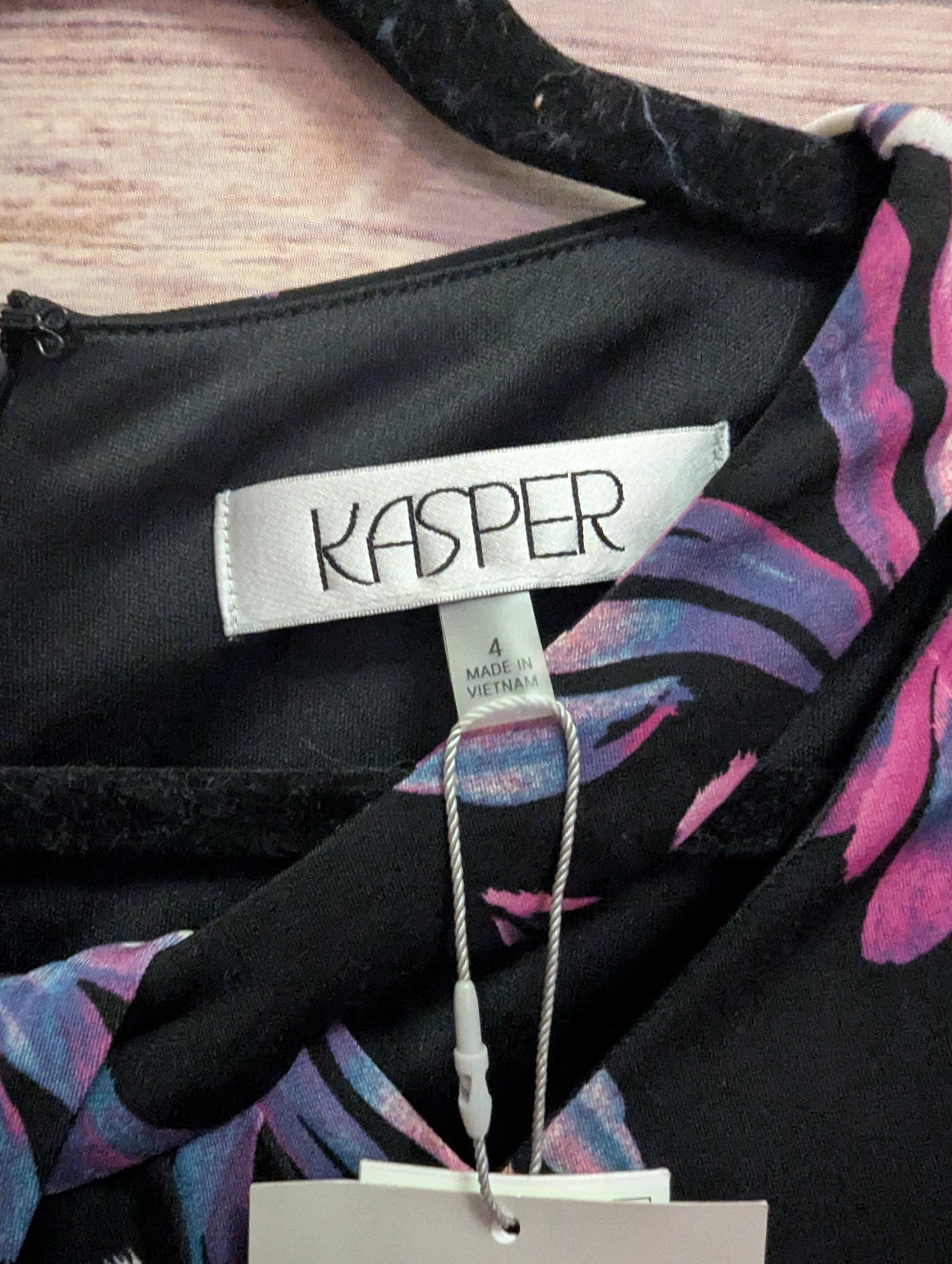 NWTs, Kasper Women's Midi Dress, Cap Sleeve Twist. Sz 4. #97