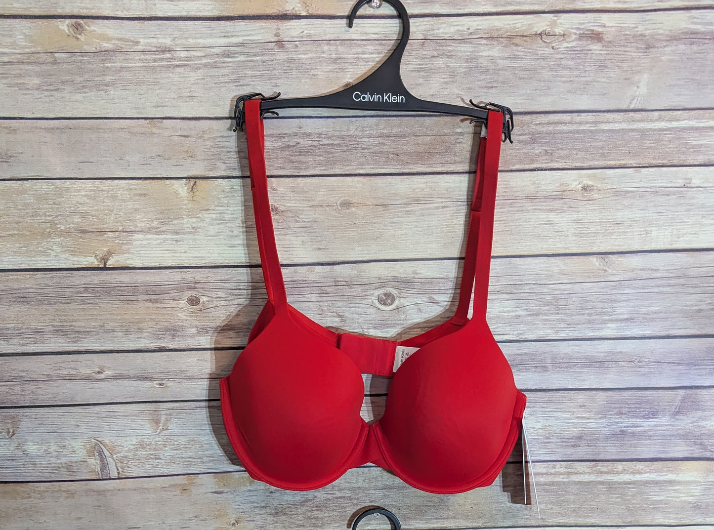 NWTs, Red Calvin Klein flex bra. 36C. #97