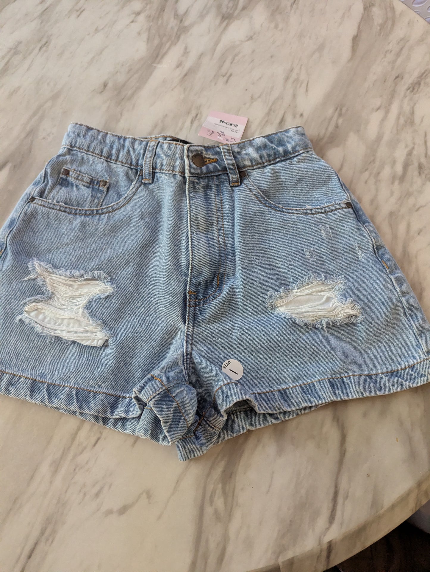 J-MO NWTs Sz 1 High Waist, Light Wash Denim Shorts. #B19