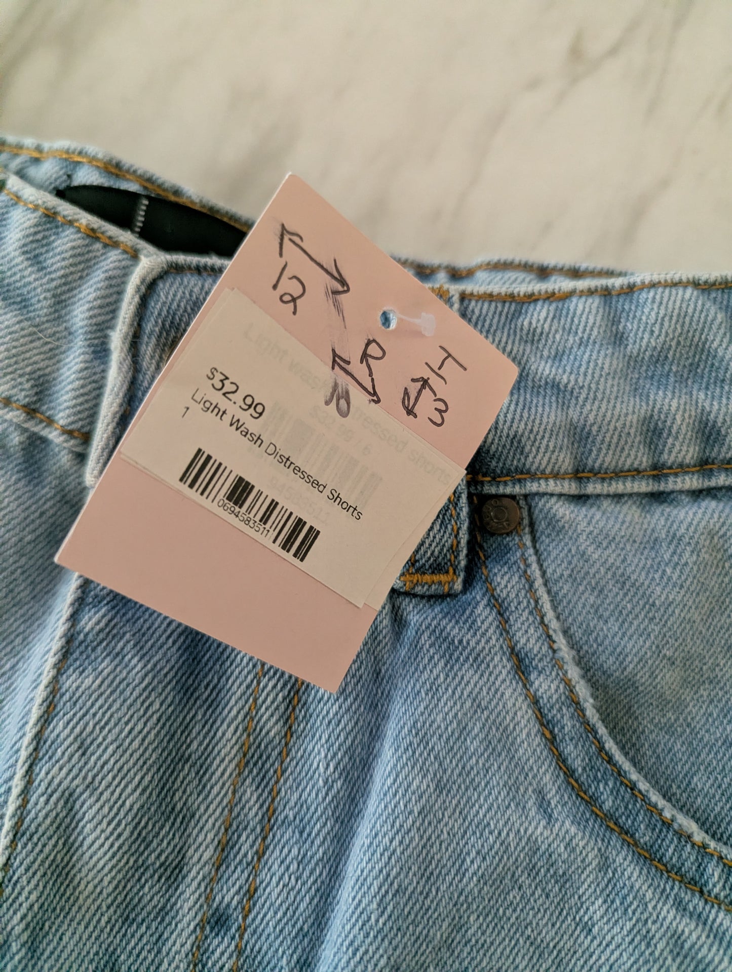 J-MO NWTs Sz 1 High Waist, Light Wash Denim Shorts. #B19