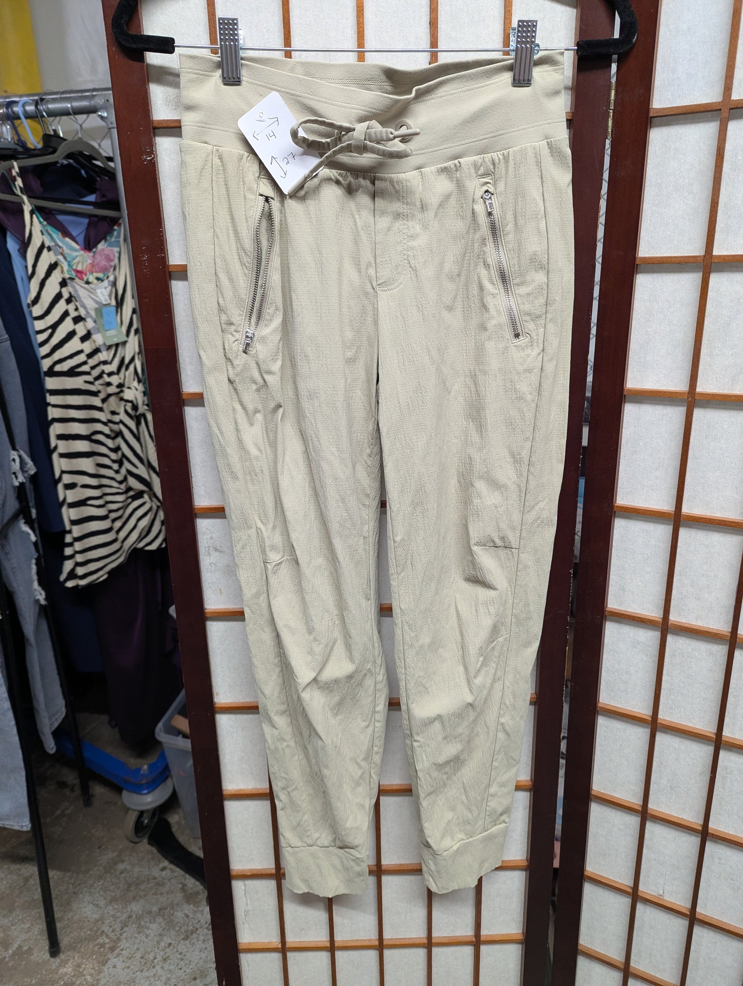 Athleta Size 00 Beige Lightweight Jogger Pants | Drawstring Waist | Zip Pocket