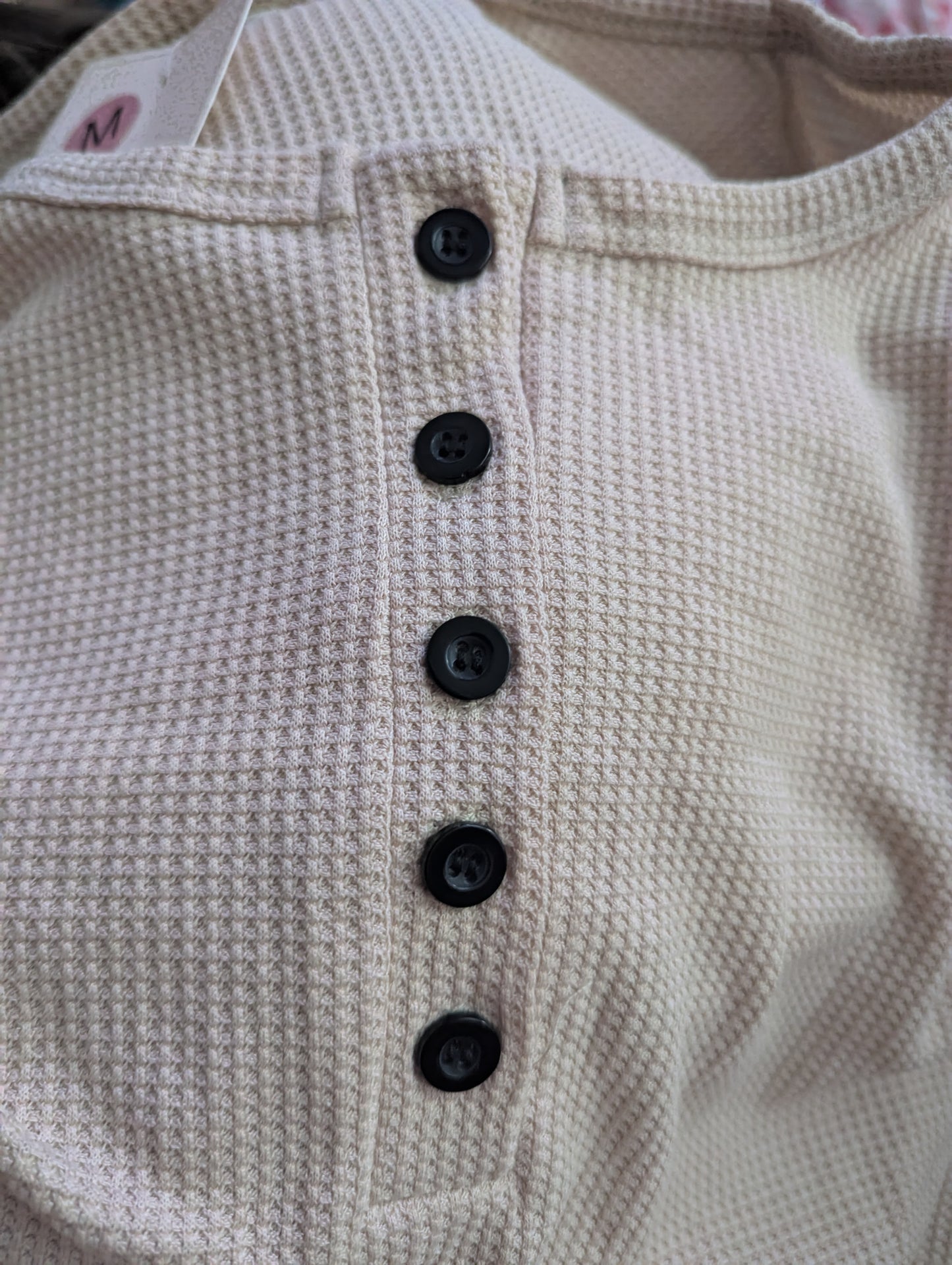 NWT Scarlett’s Boutique Cream Waffle Knit Henley Top Size M Lace Sleeve #C23