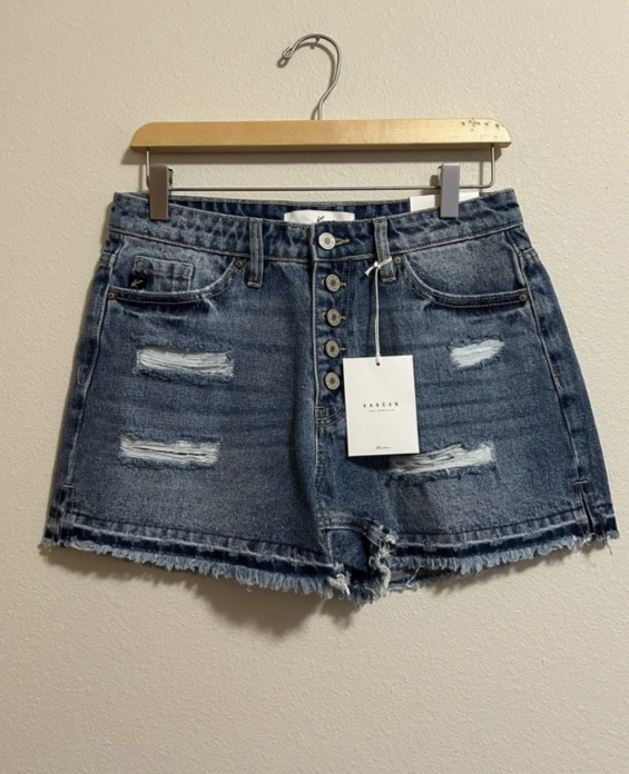 Kancan shorts, button up size medium. - Scarlett's Riverside Boutique 