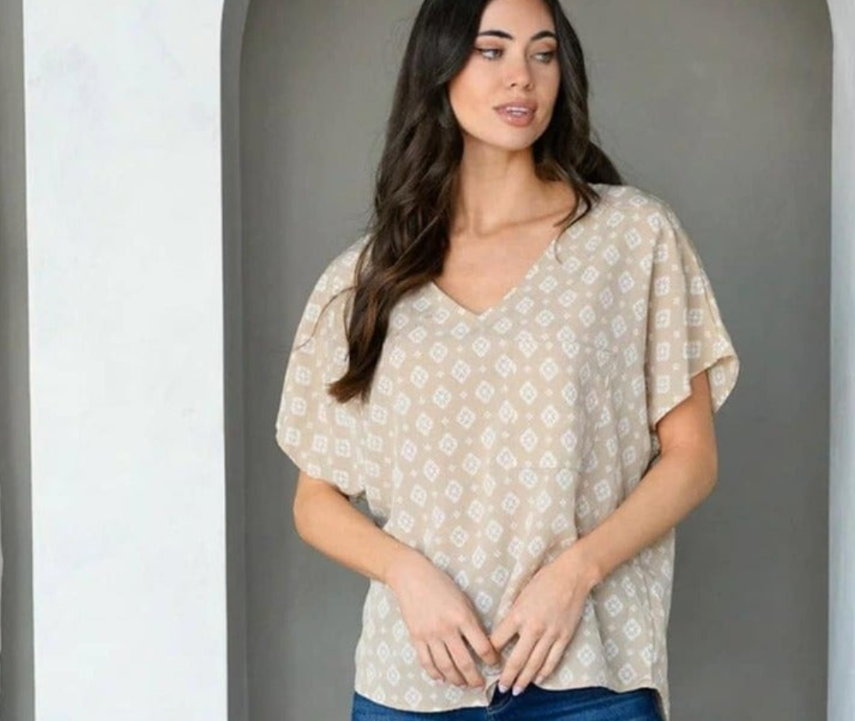 Evelyn Blouse Beige - Scarlett's Riverside Boutique 