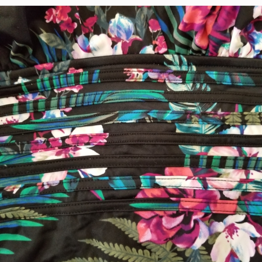 NWT Aqua Green Tropical Floral Waist Detail One Piece Swimsuit Size 22 #A19