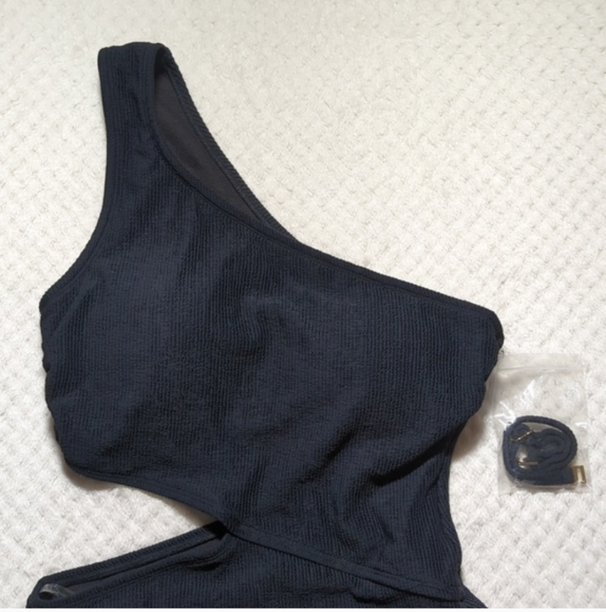 Michael Kors Black One Shoulder Cutout Ribbed One-Piece Swimsuit Sz 12. #A25