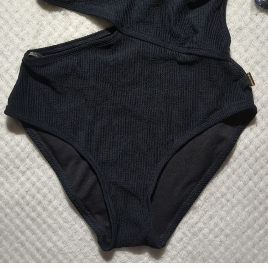Michael Kors Black One Shoulder Cutout Ribbed One-Piece Swimsuit Sz 12. #A25