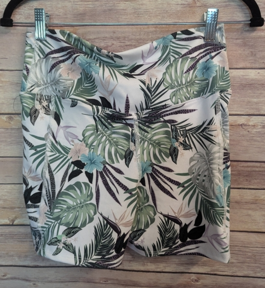 Revolve Tropical Leaf Print Shorts – Size L – High Waist Summer Lounge #B29