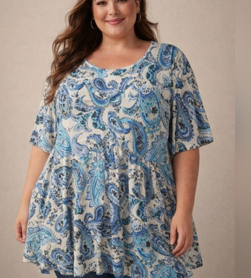 NWT Women’s 3-5XL Blue Paisley Tunic Top Plus Size Flowy Boho Blouse Short Sleeve