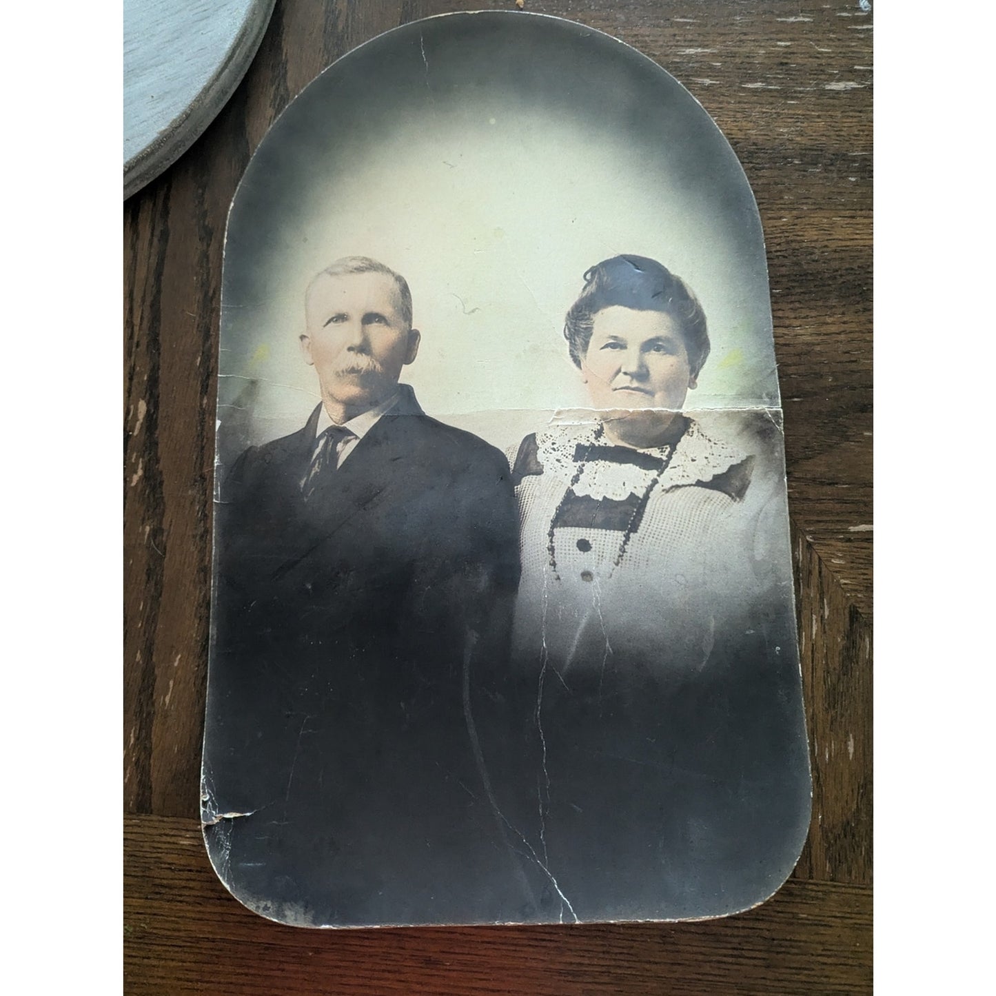 Antique Victorian Portrait Photograph Cabinet Card Couple Oval Top Sepia Photo