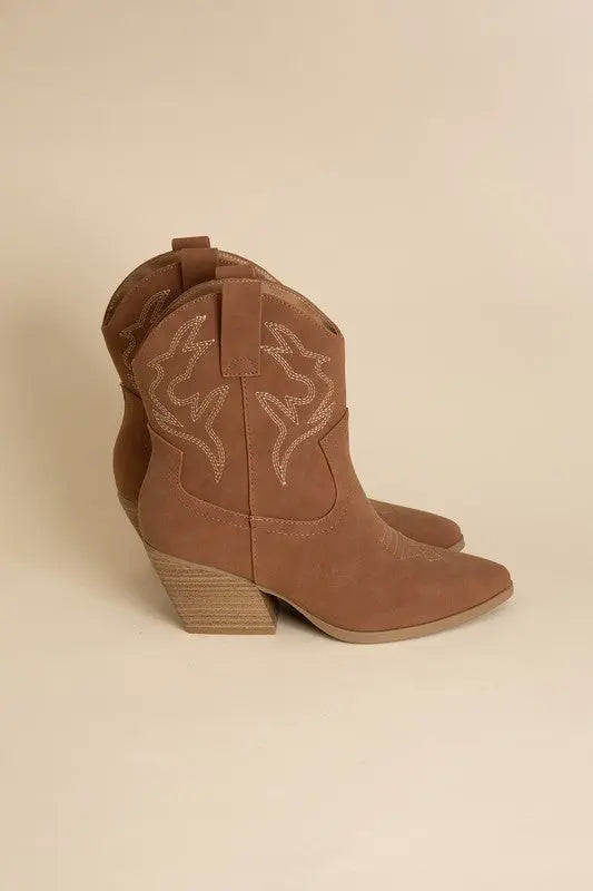 Blazing-S Western Boots - Scarlett's Riverside Boutique 