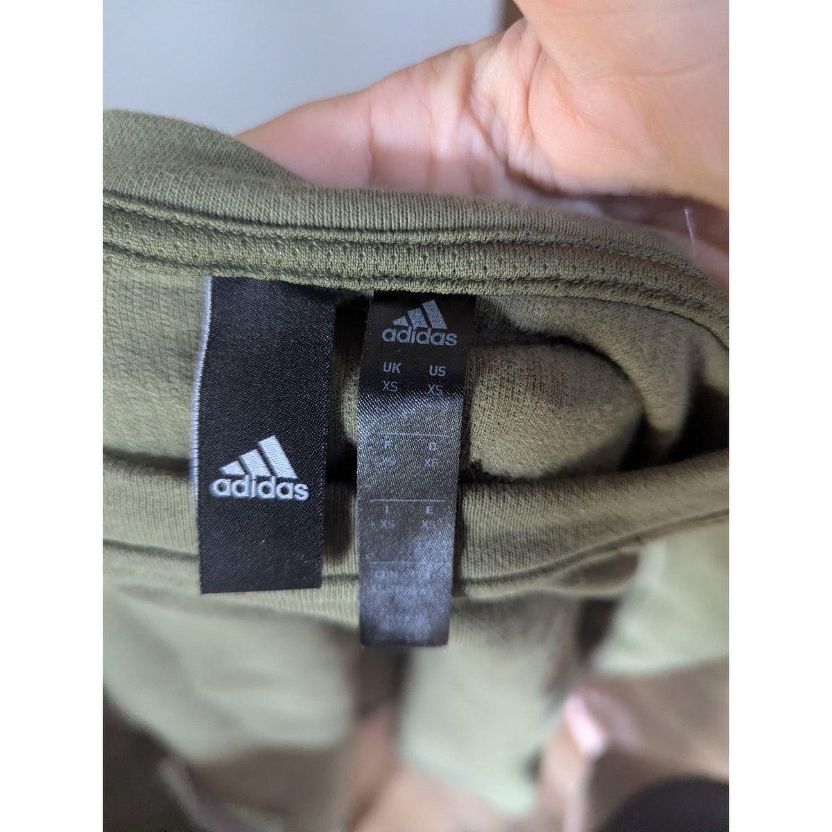 Adidas Mens Olive Green Crewneck Sweatshirt Ribbed Shoulder Detail Orange Logo