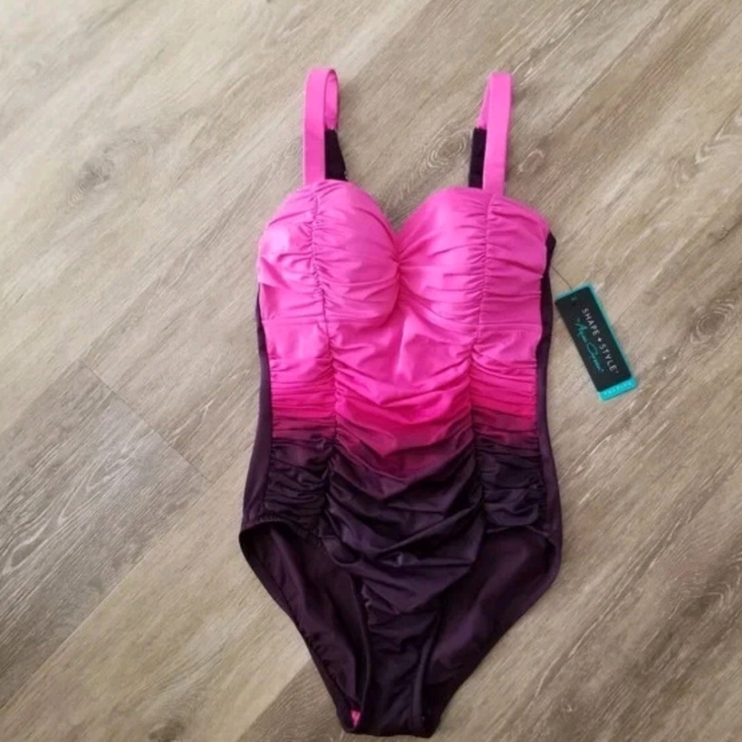 NWT Aqua Green Sweetheart Ombre Full Coverage One Piece Swimsuit Size 6