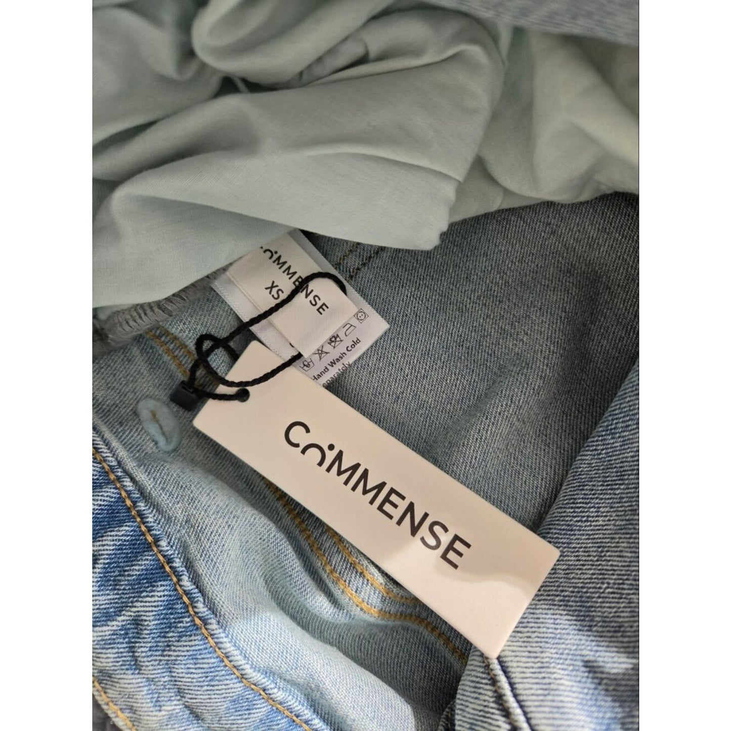 Commense Light Wash Wide Leg Women’s Jeans. NWTs Sz CS