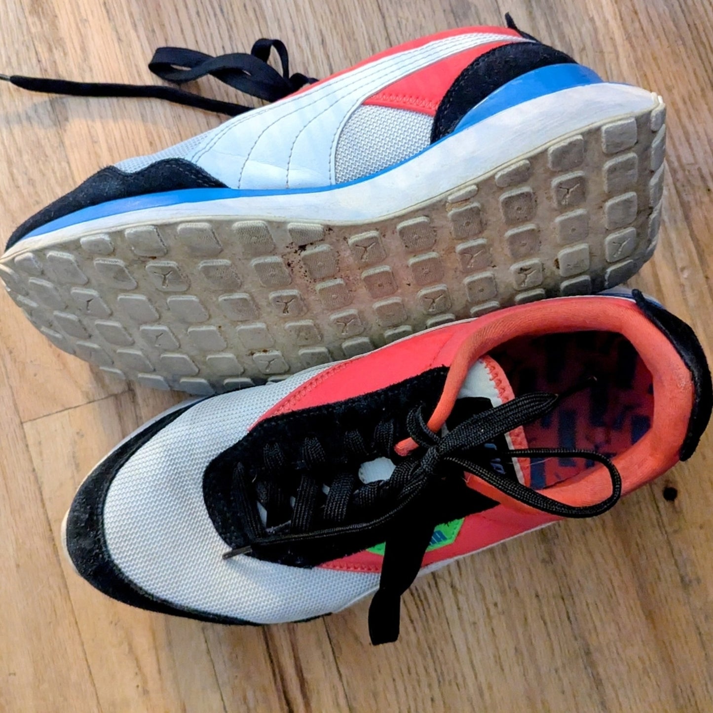 Retro PUMA Women's Running Sneakers SZ 8.5- Blue/Pink/White
