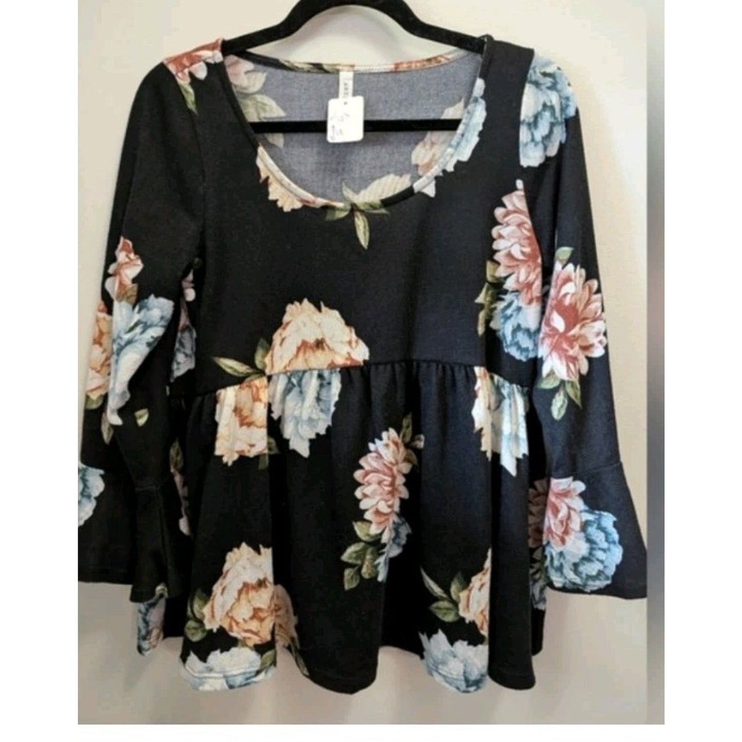 Emerald Sundae Black Floral Peplum Top Size S Bell Sleeve Square Neck Blouse