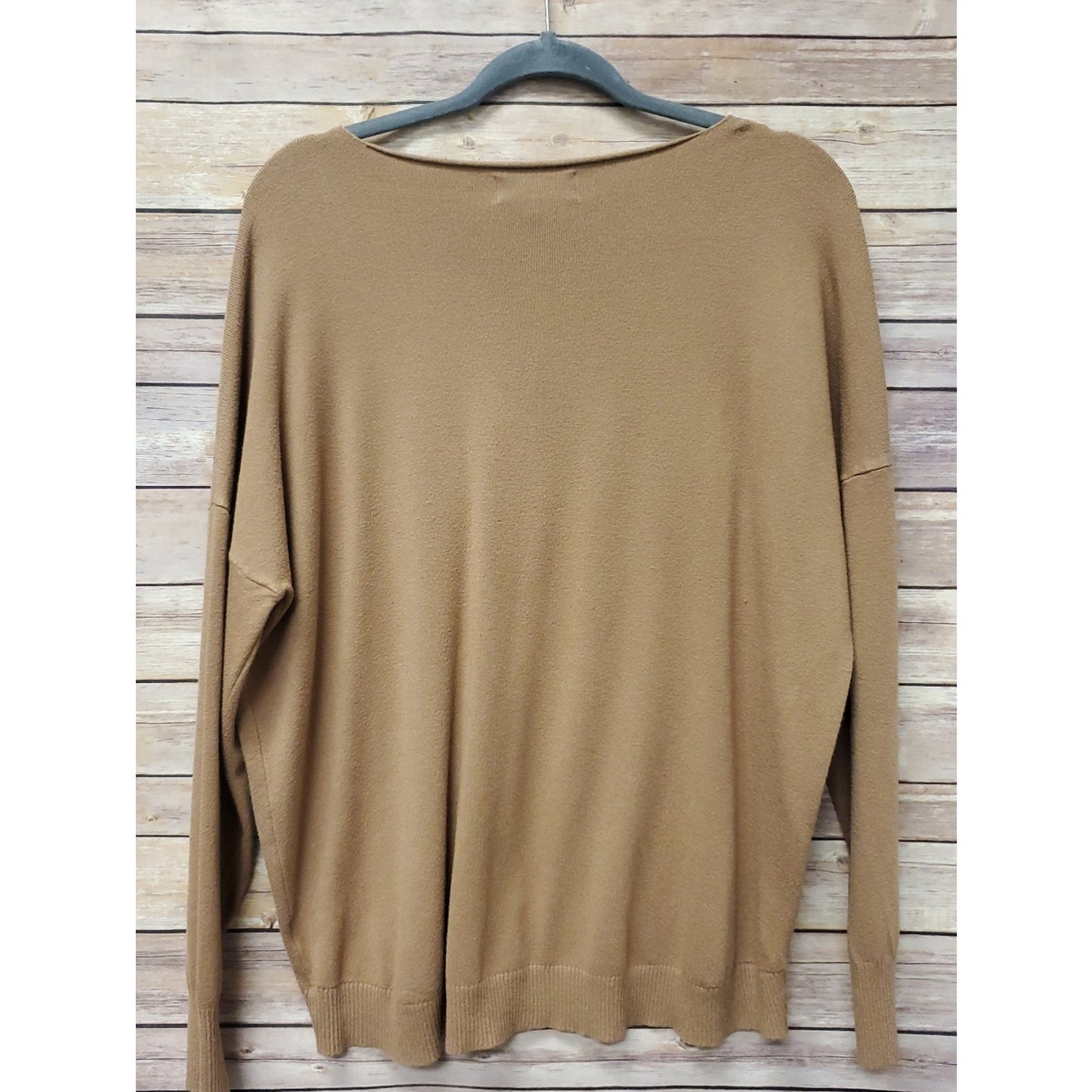 Zenana Camel V Neck Sweater Women’s Large Lightweight Hi Low Hem Long Sleeve Pul