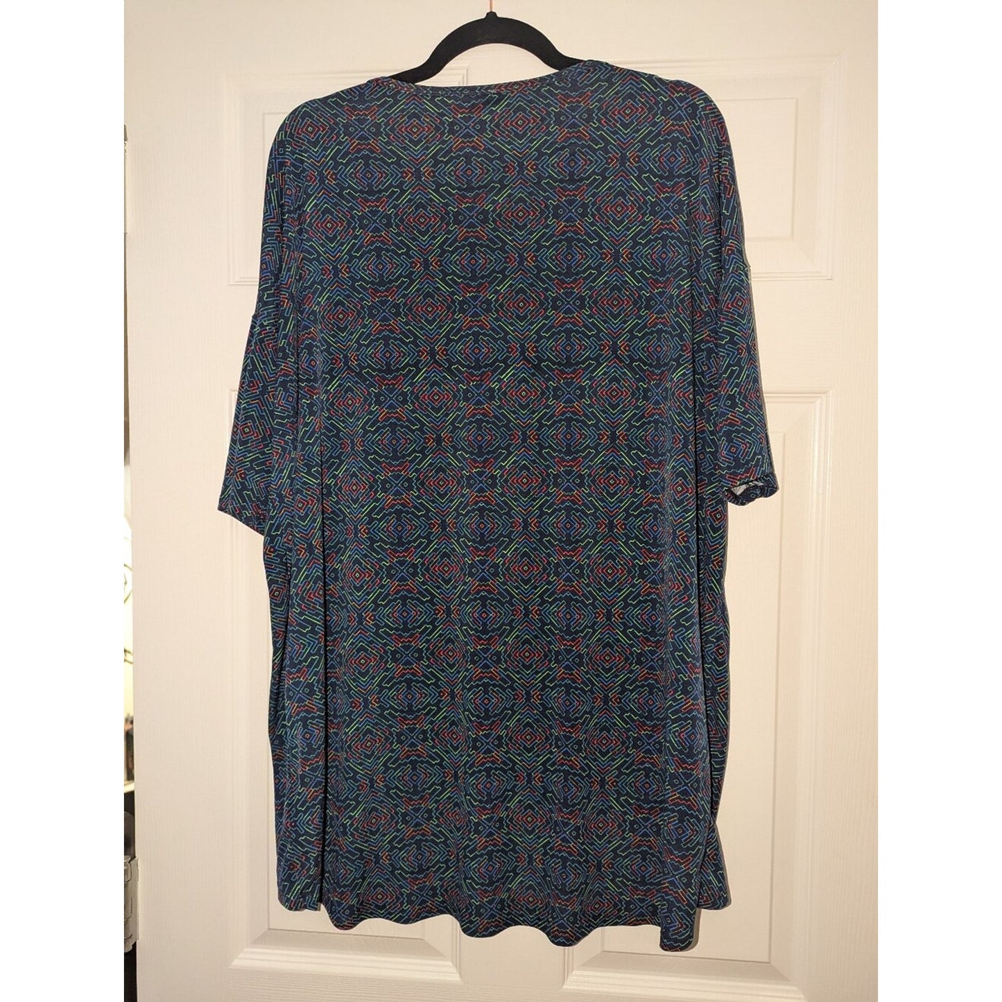 LuLaRoe Irma Tunic Top Womens L Navy Geometric Print High Low Hem Stretch OS L
