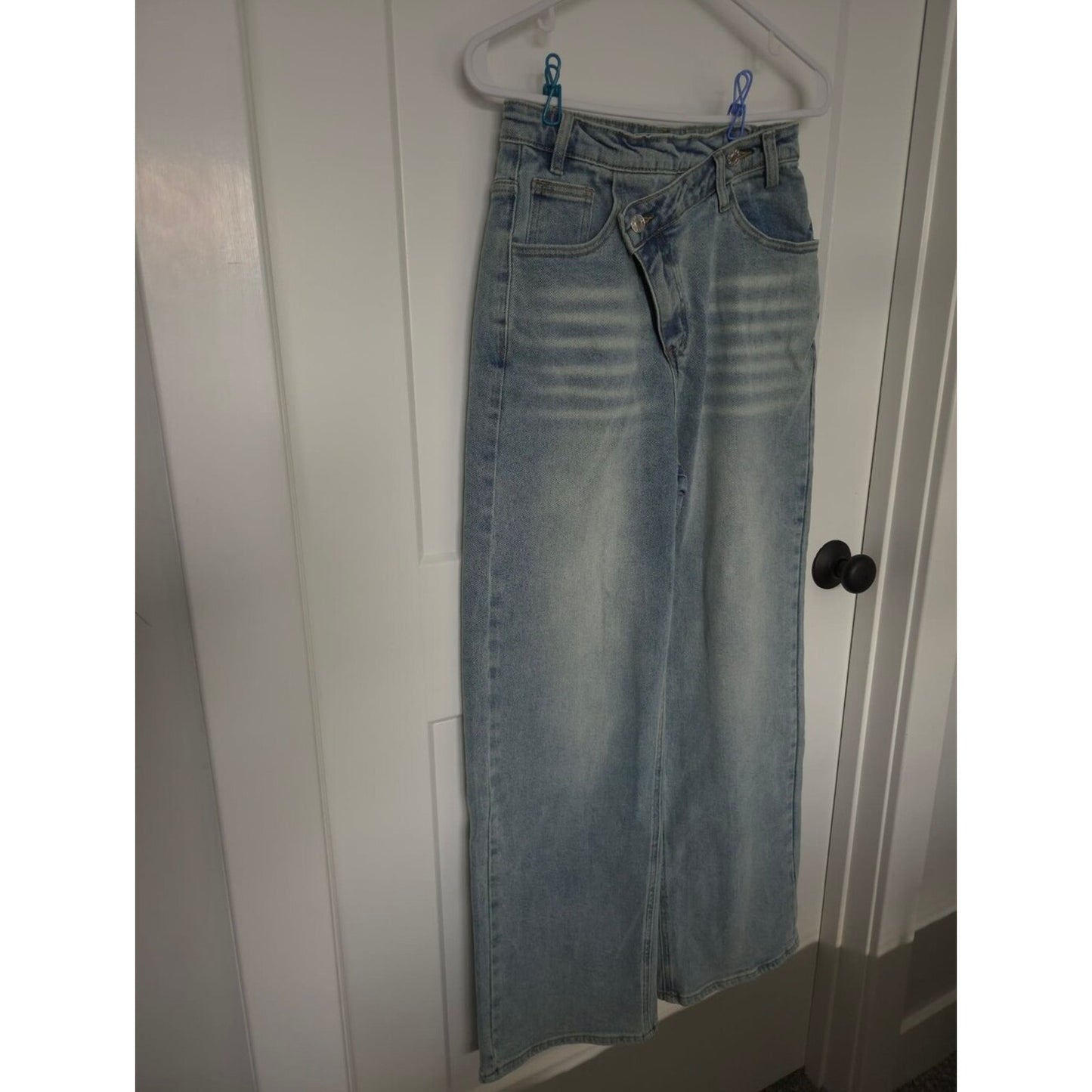 Commense Light Wash Wide Leg Women’s Jeans. NWTs Sz CS