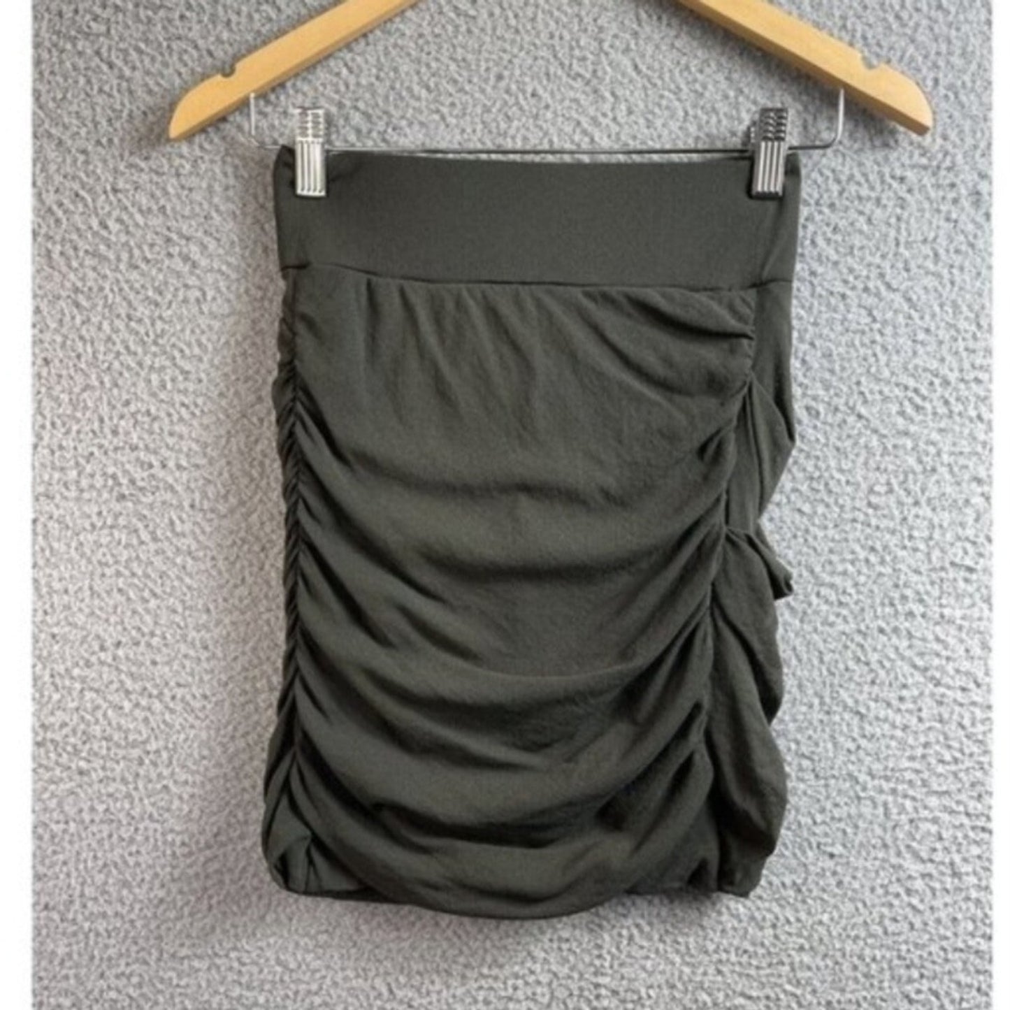 Express Olive Green Ruched Mini Skirt Sz S. Bodycon Stretch Pull-On Skirt #E10