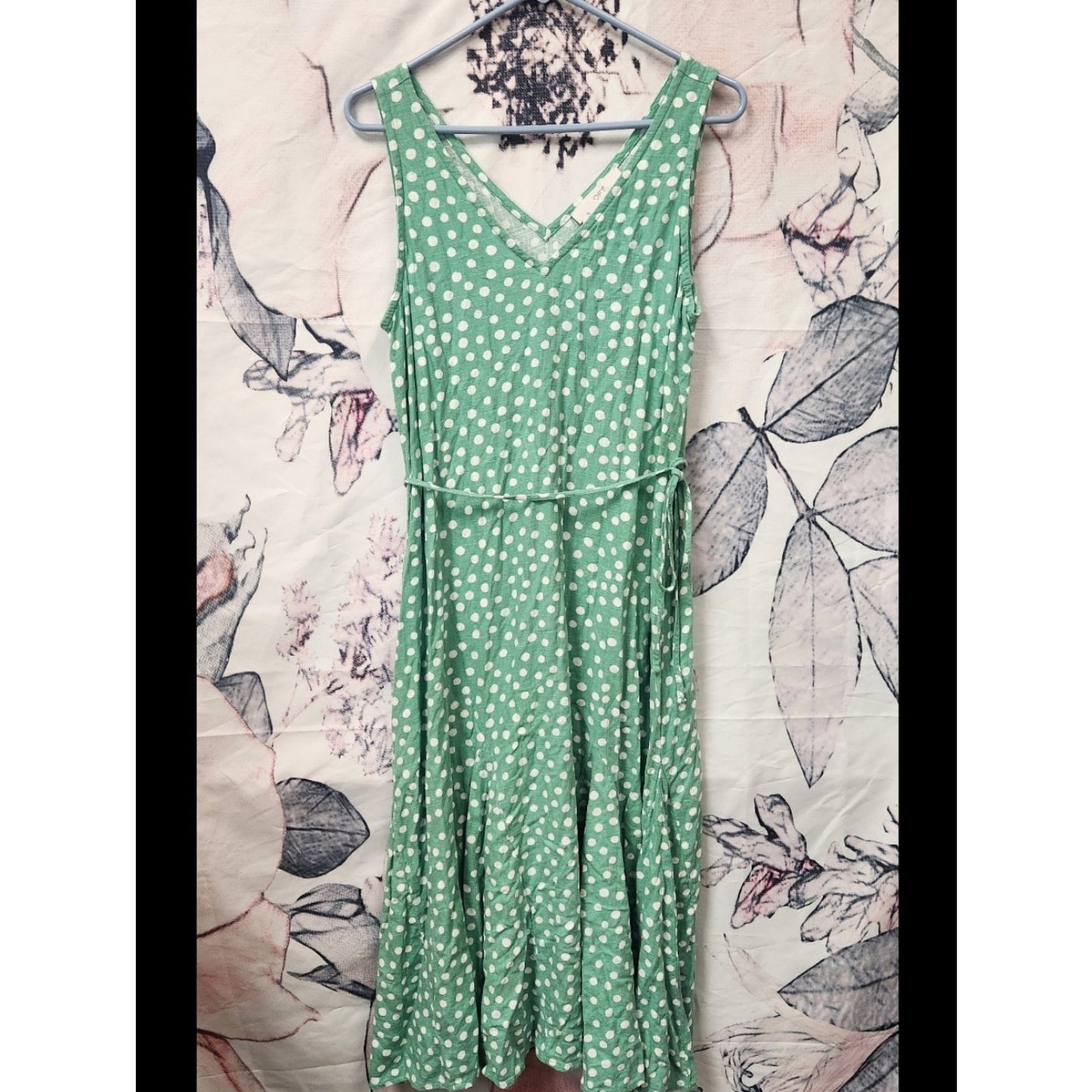 LOFT Womens Medium Green White Polka Dot Sleeveless Dress Tie Waist V Neck Midi