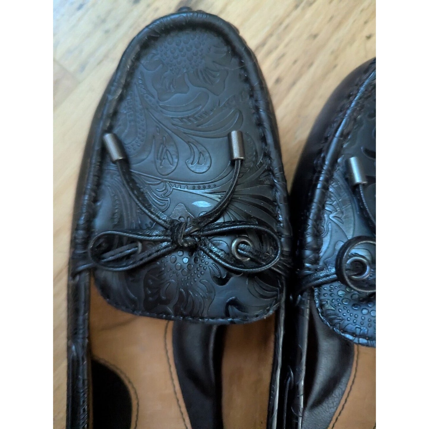 b.o.c Born Concept Womens Loafers 8.5M Black Embossed Floral Driving Moccasins
