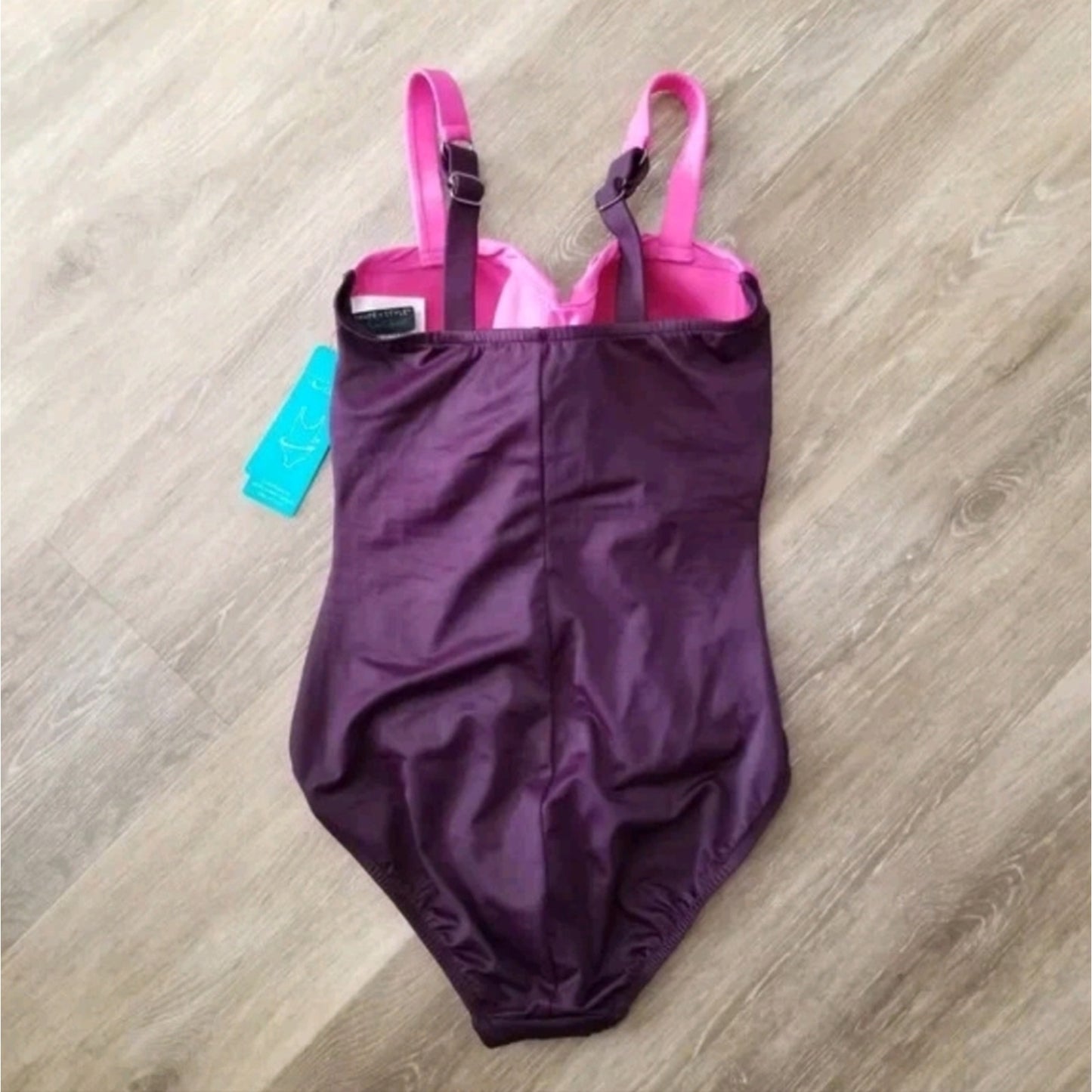NWT Aqua Green Sweetheart Ombre Full Coverage One Piece Swimsuit Size 6