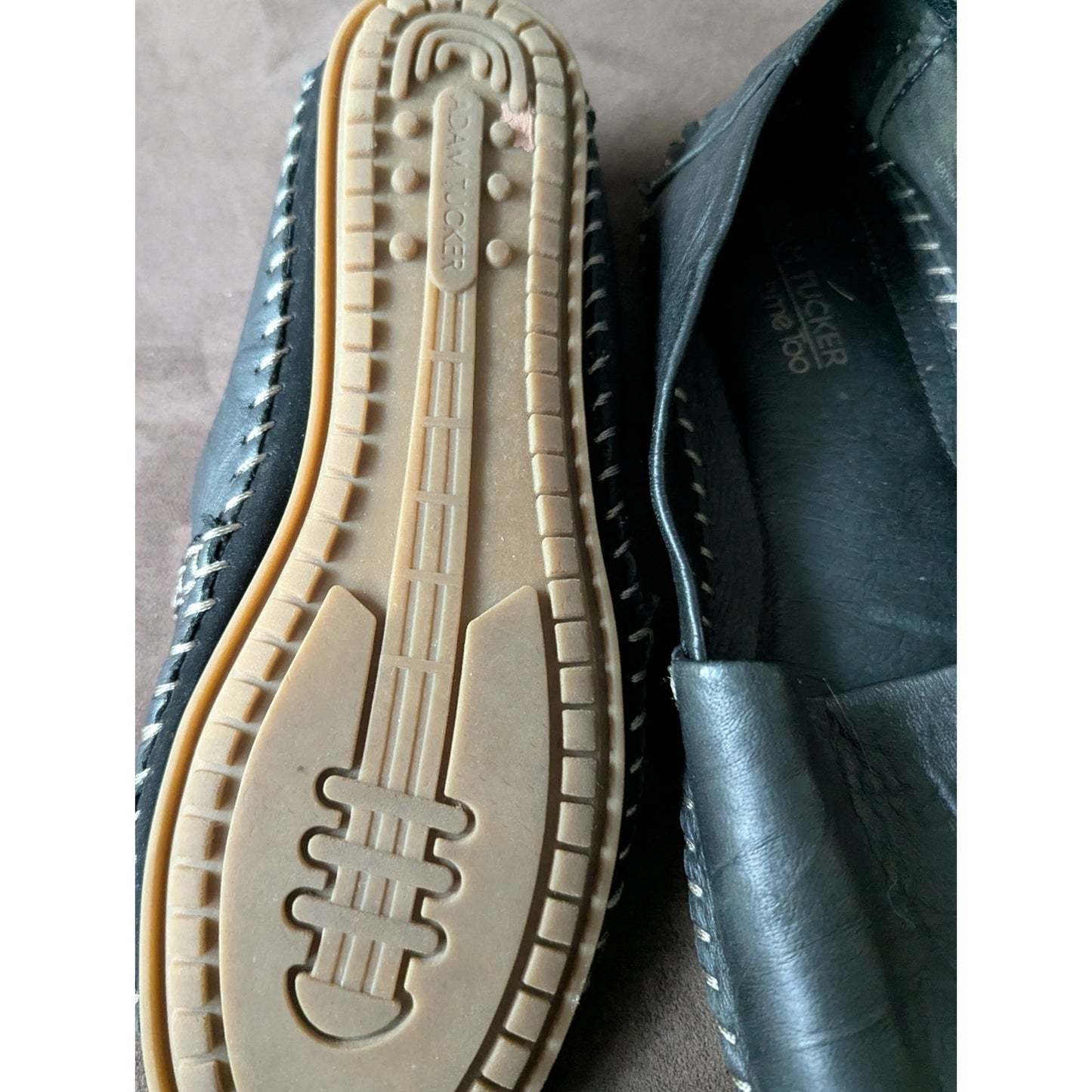 Adam Tucker Me Too Solo Black Leather Loafers Women’s Size 9M Slip On Moc Flats