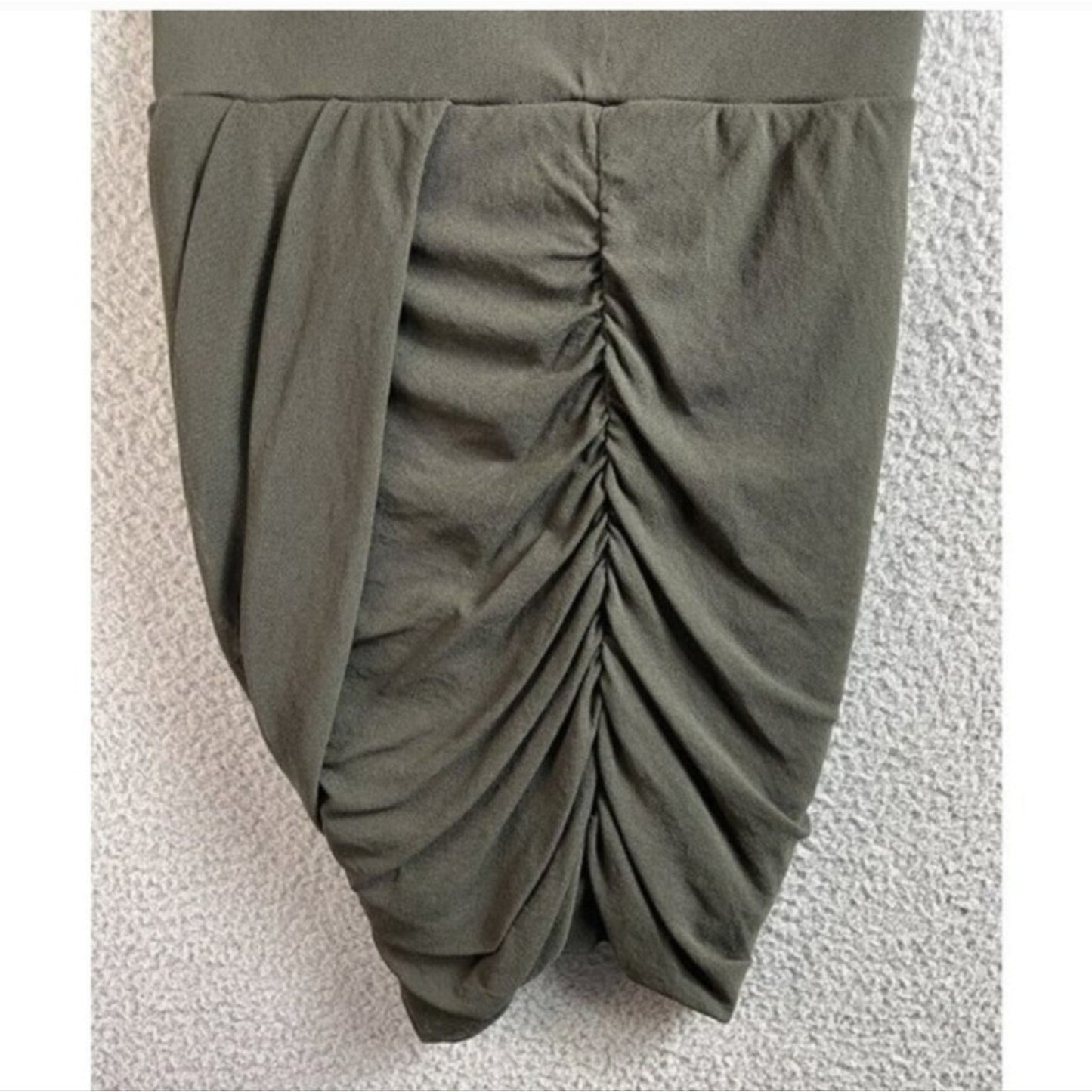 Express Olive Green Ruched Mini Skirt Sz S. Bodycon Stretch Pull-On Skirt #E10