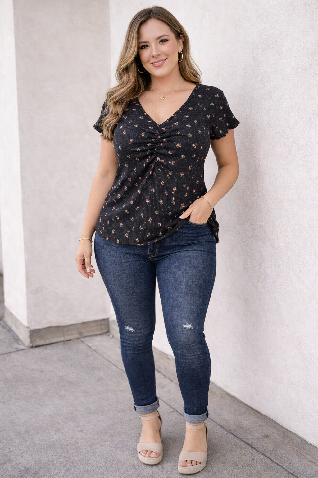 Black Floral Ruched V-Neck Top Size Small | Ribbed Knit Flutter Sleeve Top. Sz S #B14