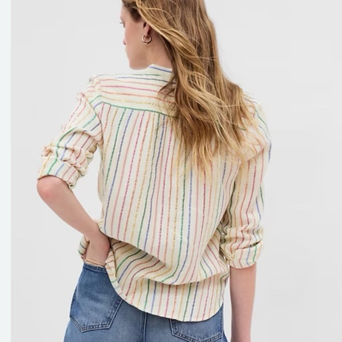 Gap Womens Crinkle Gauze Shiny Rainbow Striped button down top. Size S. RS 65