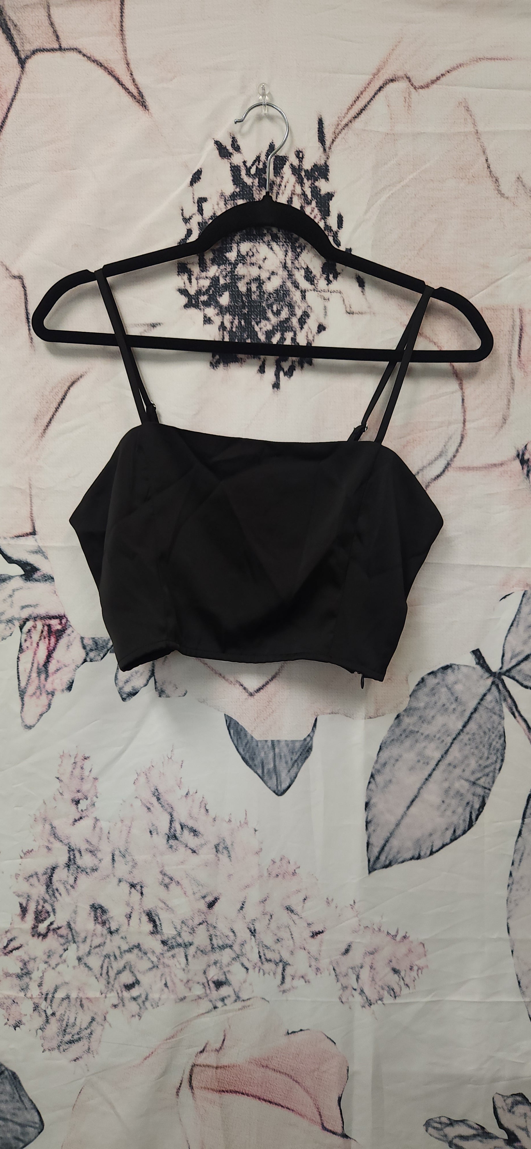 Black Forever 21 Crop Top NWT RS 99 - Scarlett's Riverside Boutique 