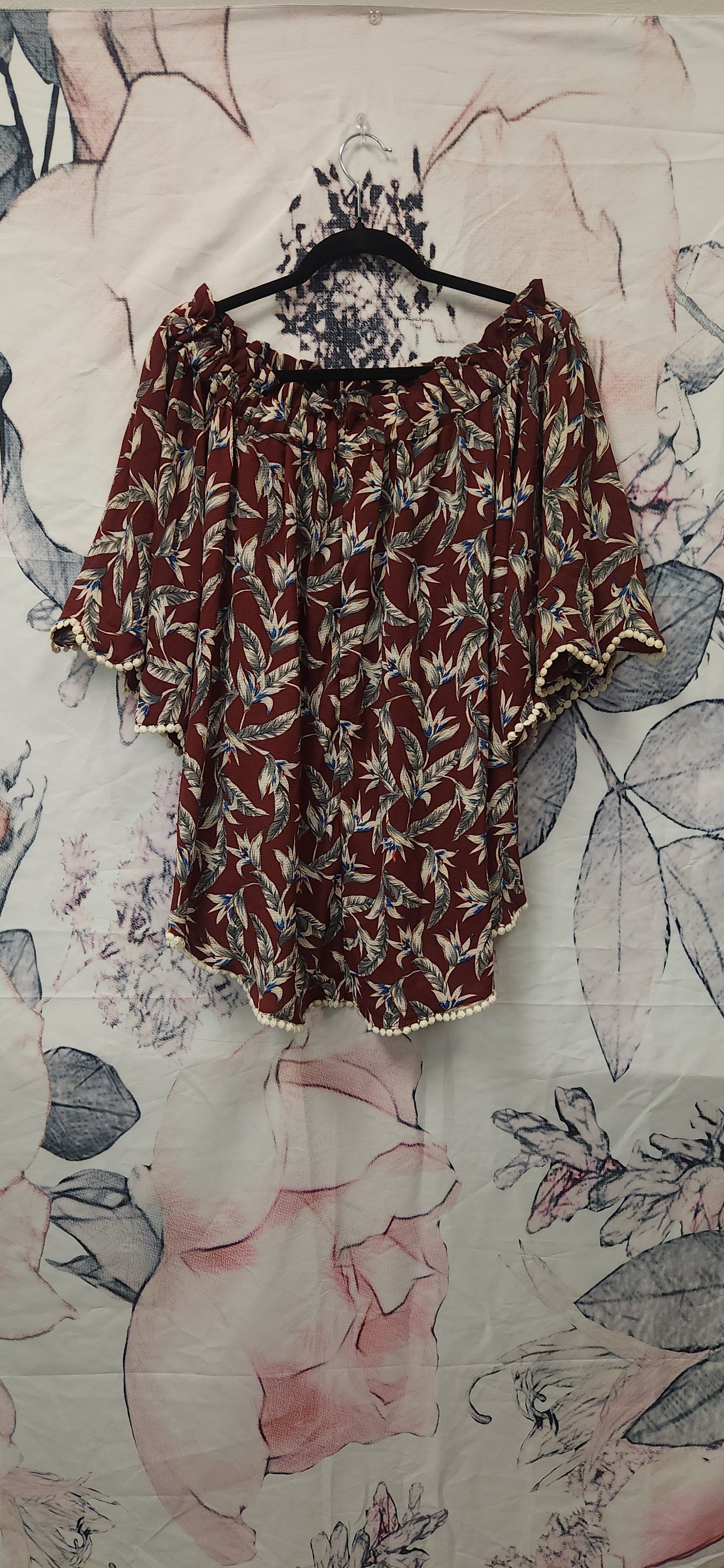 Maroon Floral Leaf Blouse - Scarlett's Riverside Boutique 