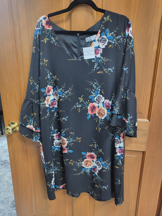 Plus Size Floral Dress - Scarlett's Riverside Boutique 